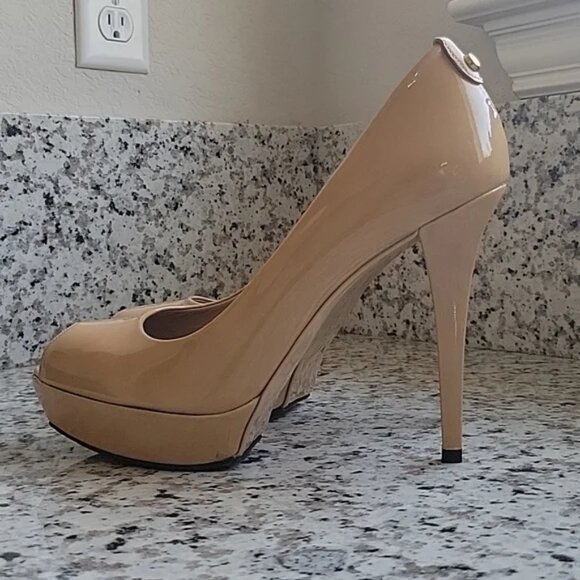 🔥🔥Special Free Offer!!🔥🔥 Stuart Weitzman peeptoe pumps - Picture 6 of 15
